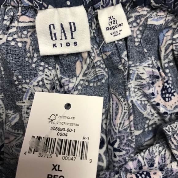 GAP Skirt - Picture 2 of 2